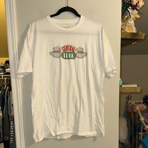 Friends the TV series central perk XXL t shirt